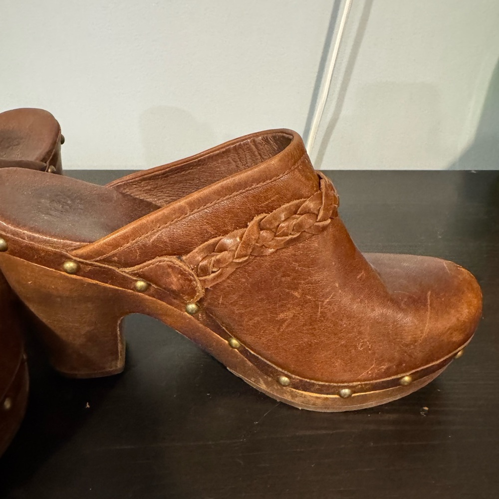 UGG Kaylee Clogs - image 3